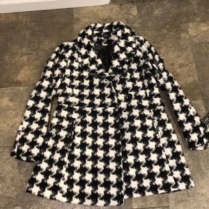 NTW ladies lined winter coat, mid length, houndstooth print